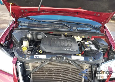 2013 Chrysler Town & Country Touring from USA, damaged, VIN 2C4RC1BG1DR558496